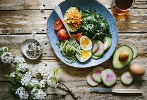 Combien de calories par jour pour maigrir, repères Anses